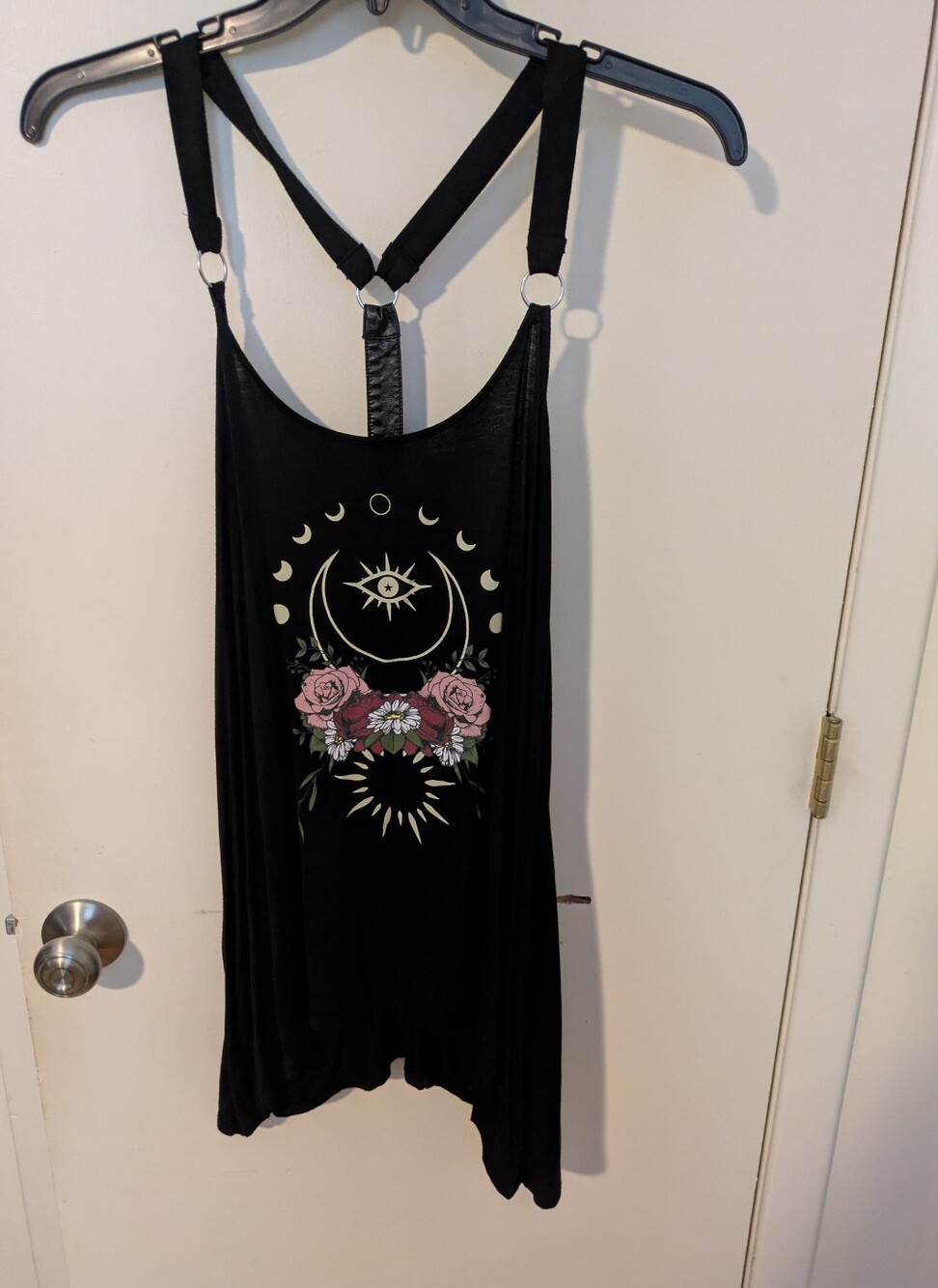 Hot Topic XXL Black Celestial Moon Eye Floral Graphic Strappy Tank Top